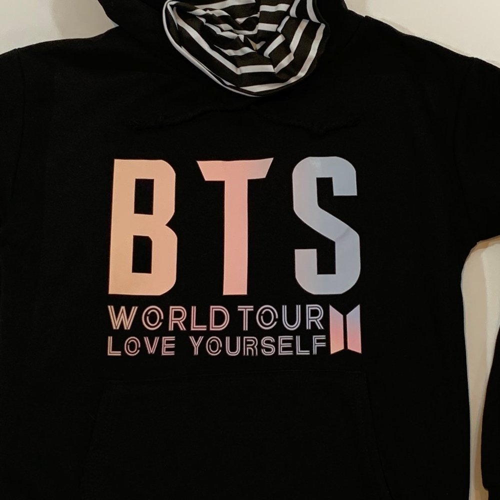 BTS LOVE YOURSELF Medium Hoodie Black World Tour Sweatshirt NEW
